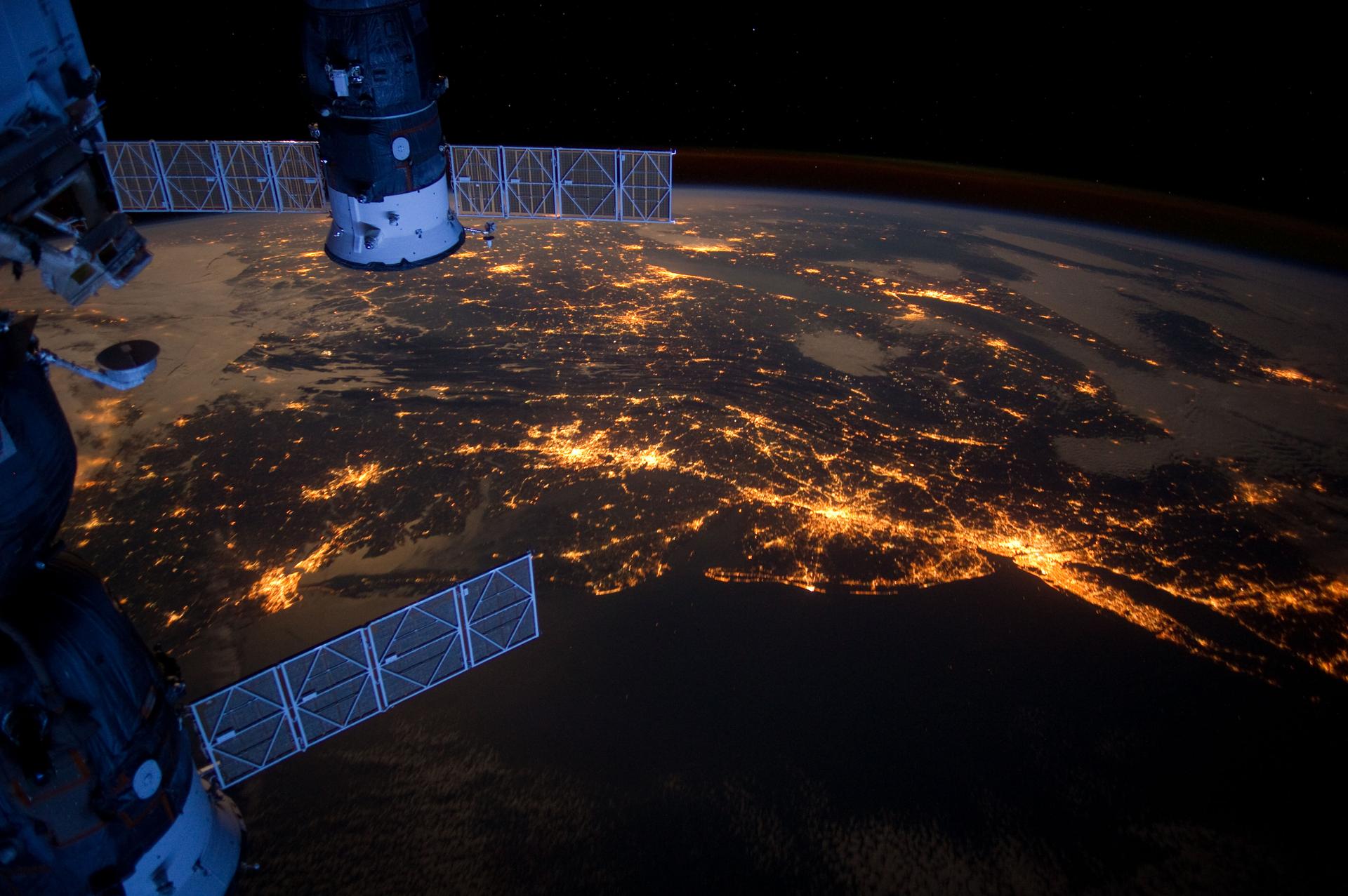 The US eastern seaboard at night from the International Space Station. NASA (public domain)